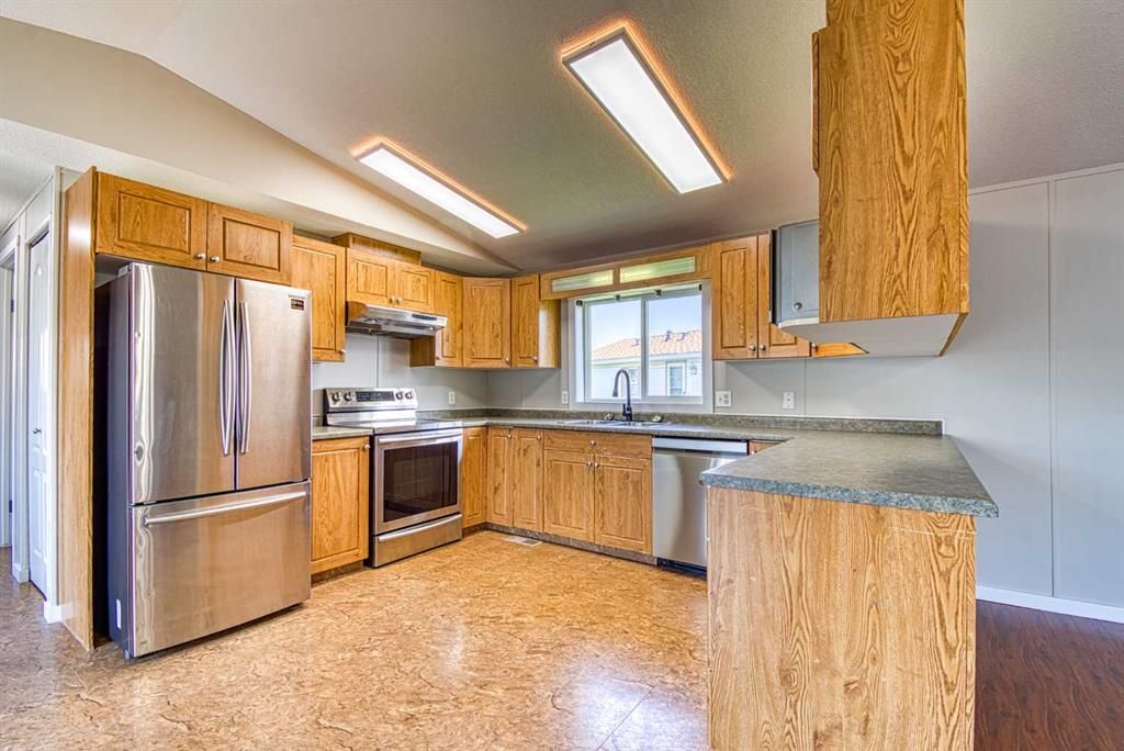 9507 108B Avenue  - Photo 3