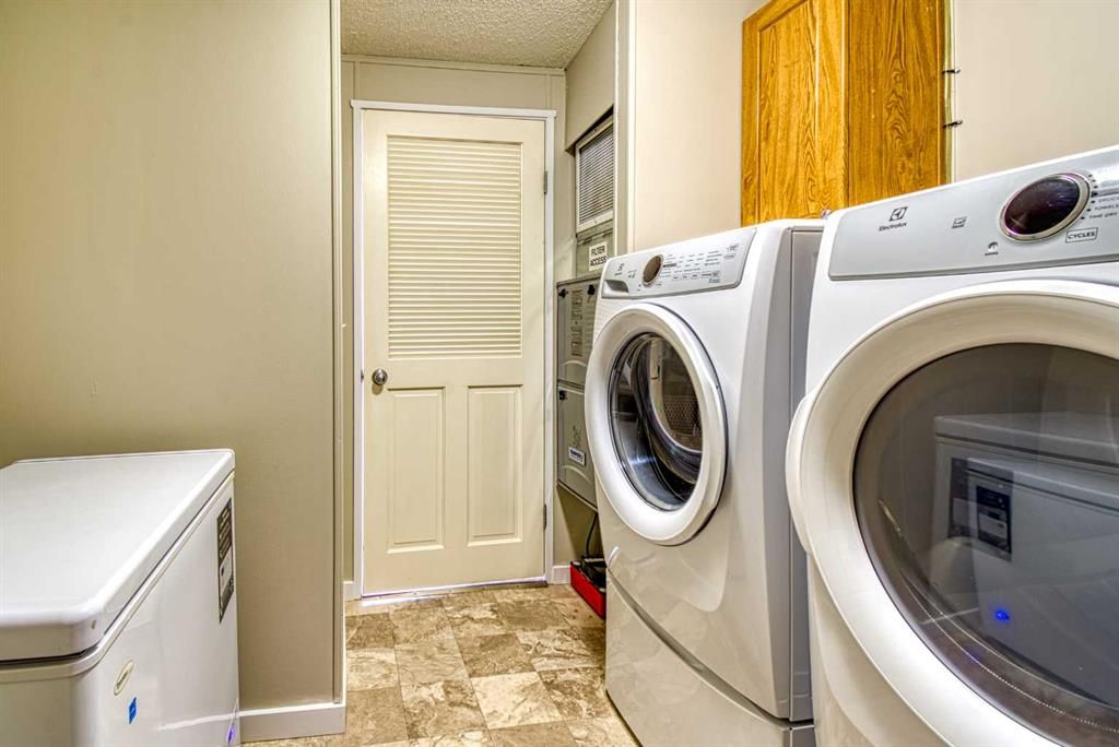 9507 108B Avenue  - Photo 30
