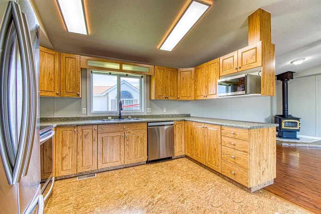 9507 108B Avenue  - Photo 4