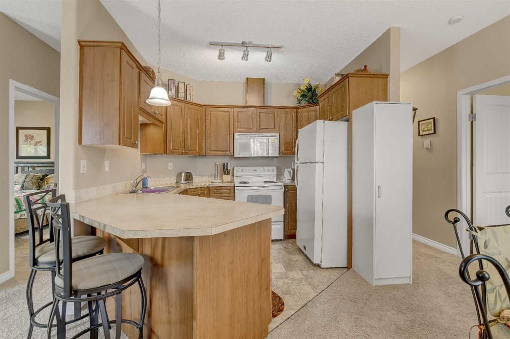 202, 9221 Lakeland Drive  - Photo 6