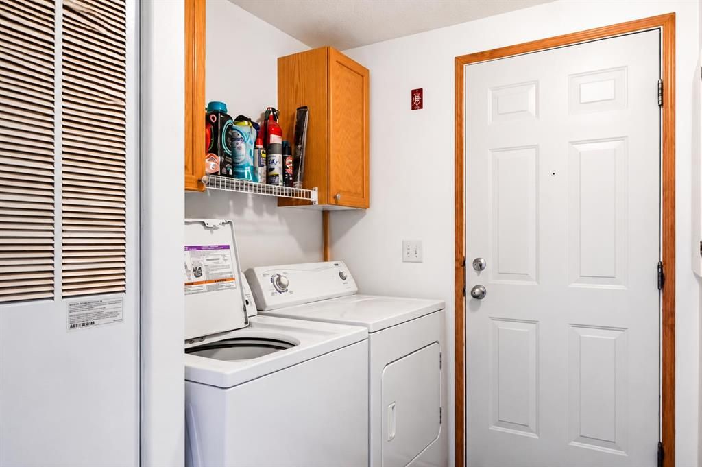 220 Silverpointe Drive  - Photo 11