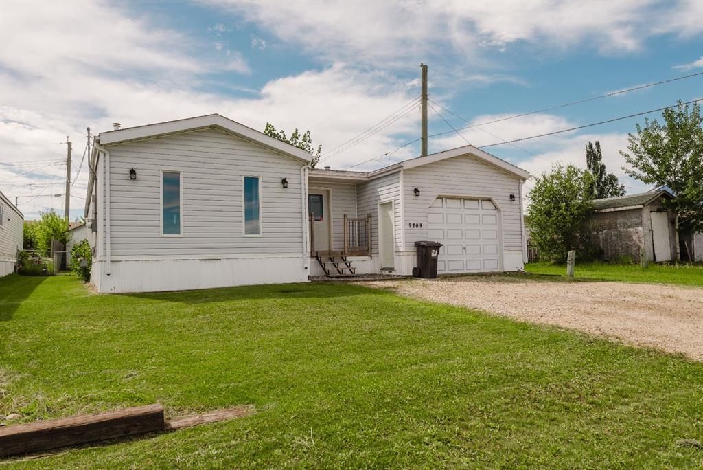 9709 107 Avenue  - Photo 2
