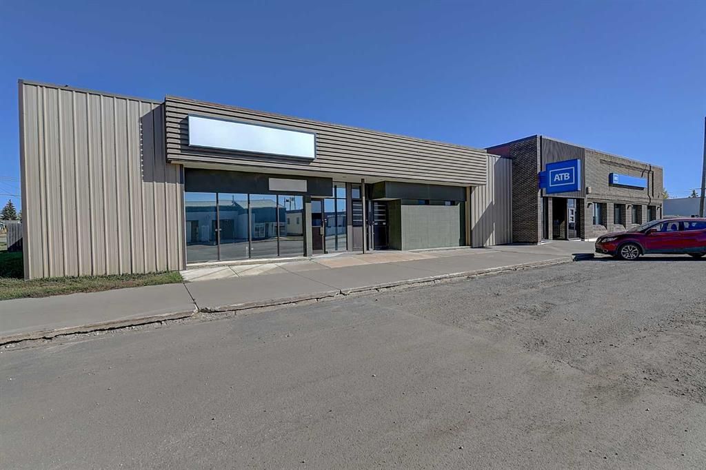 10030 101 Avenue  - Photo 3