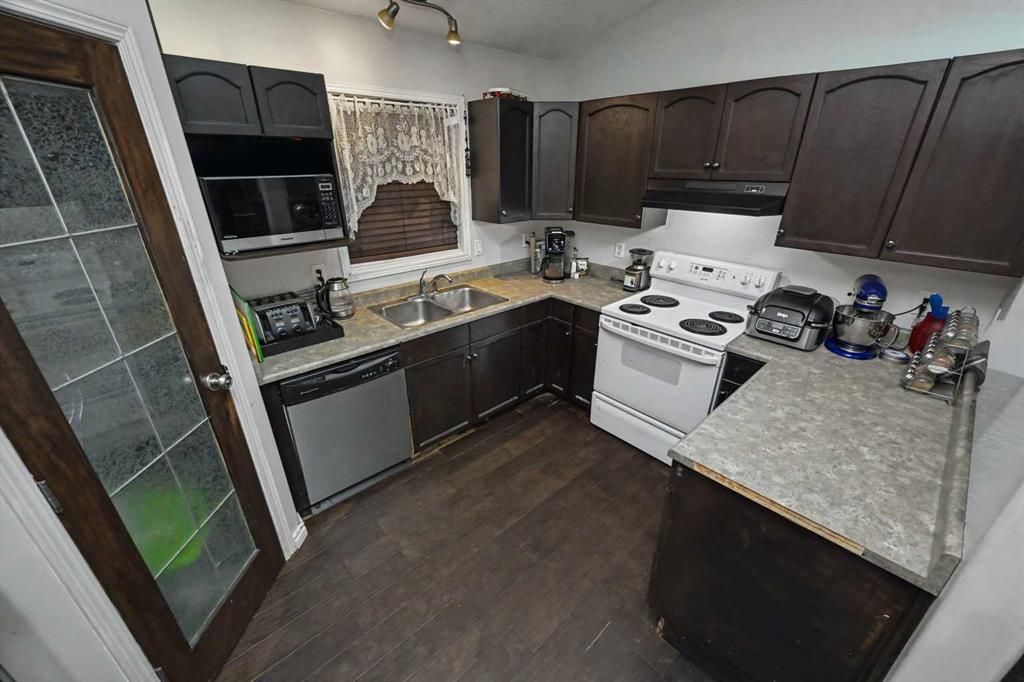 8 Pinnacle Way  - Photo 10
