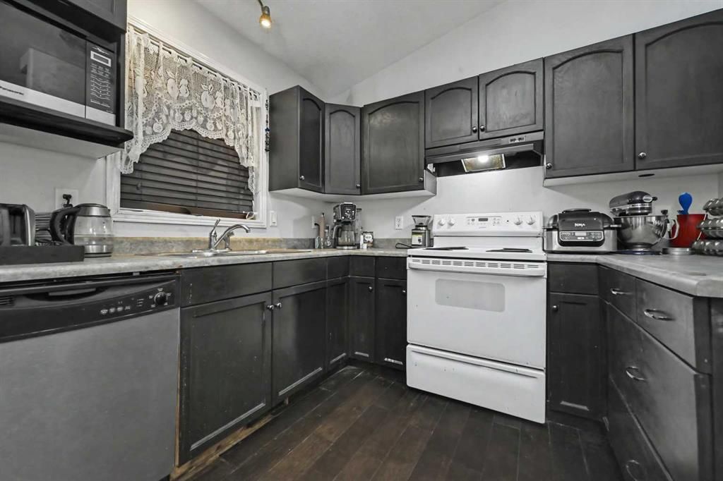 8 Pinnacle Way  - Photo 11