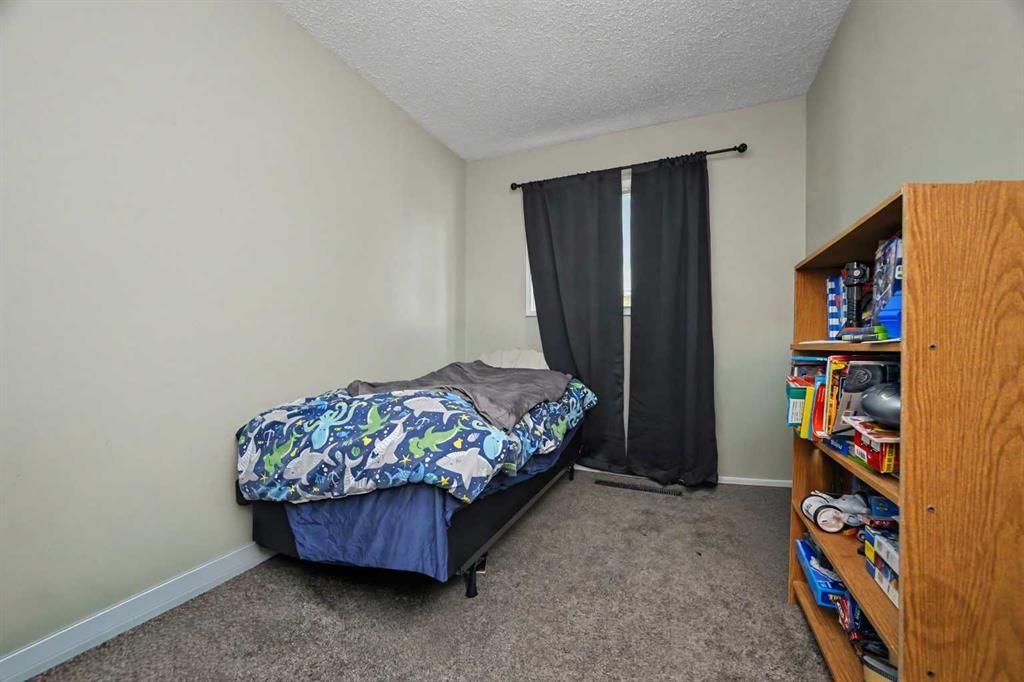 7208 99A Street  - Photo 11