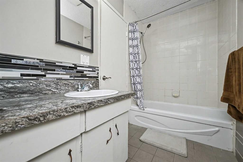 7208 99A Street  - Photo 13