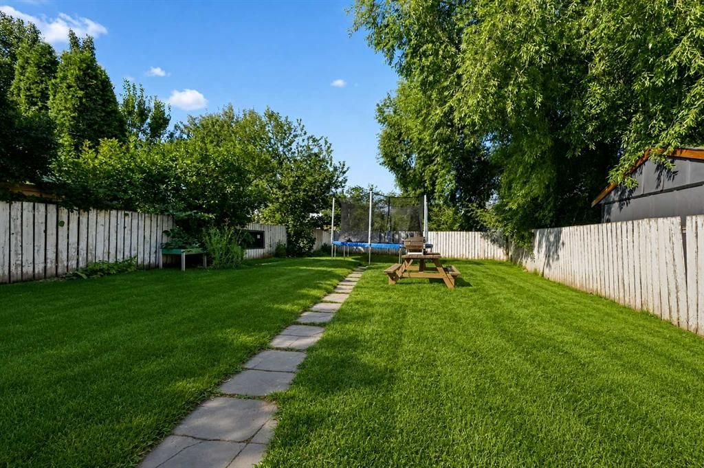 7208 99A Street  - Photo 15