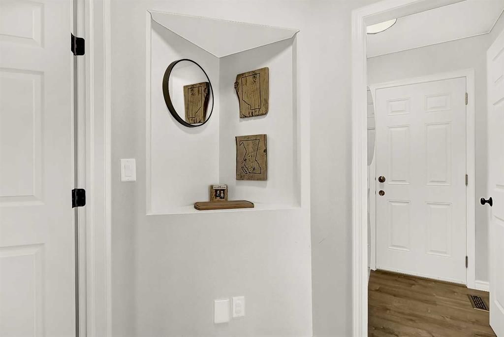 7102 90 Street  - Photo 8