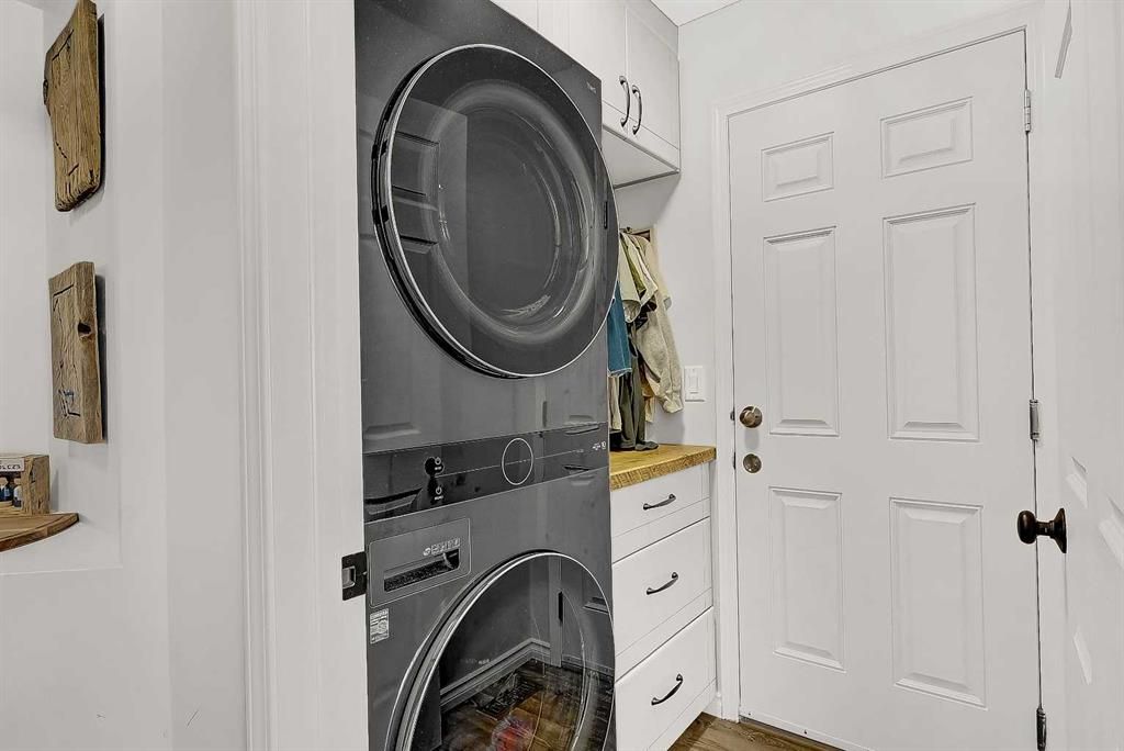7102 90 Street  - Photo 9