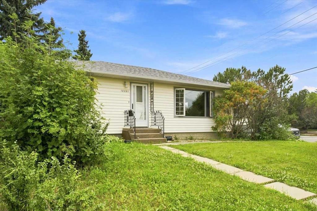 10281 111 Avenue - Photo 1