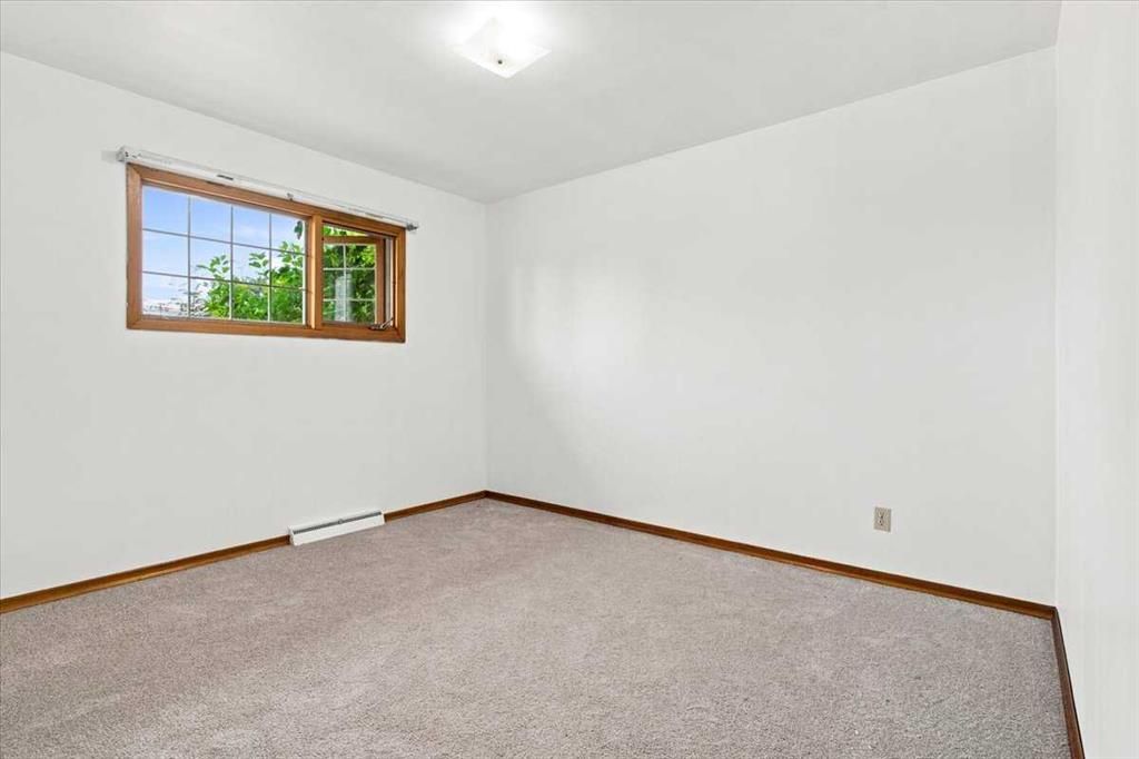10281 111 Avenue  - Photo 11