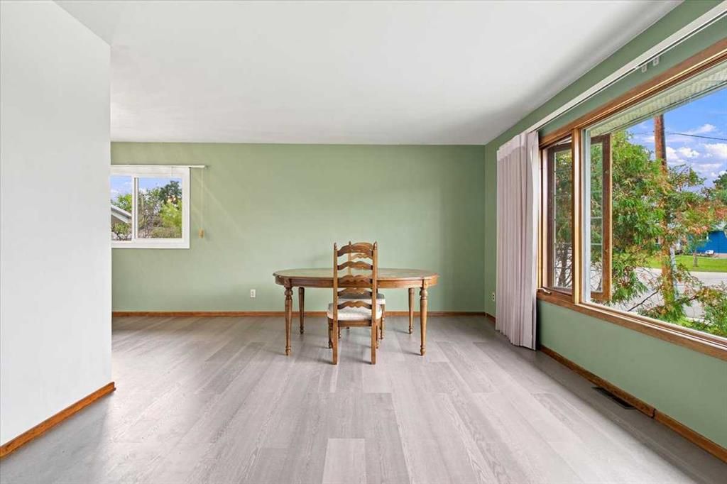 10281 111 Avenue  - Photo 4