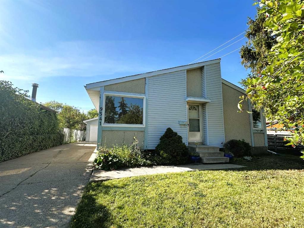 9541 88 Avenue - Photo 2