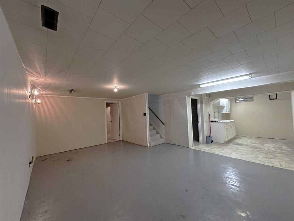 9541 88 Avenue  - Photo 42