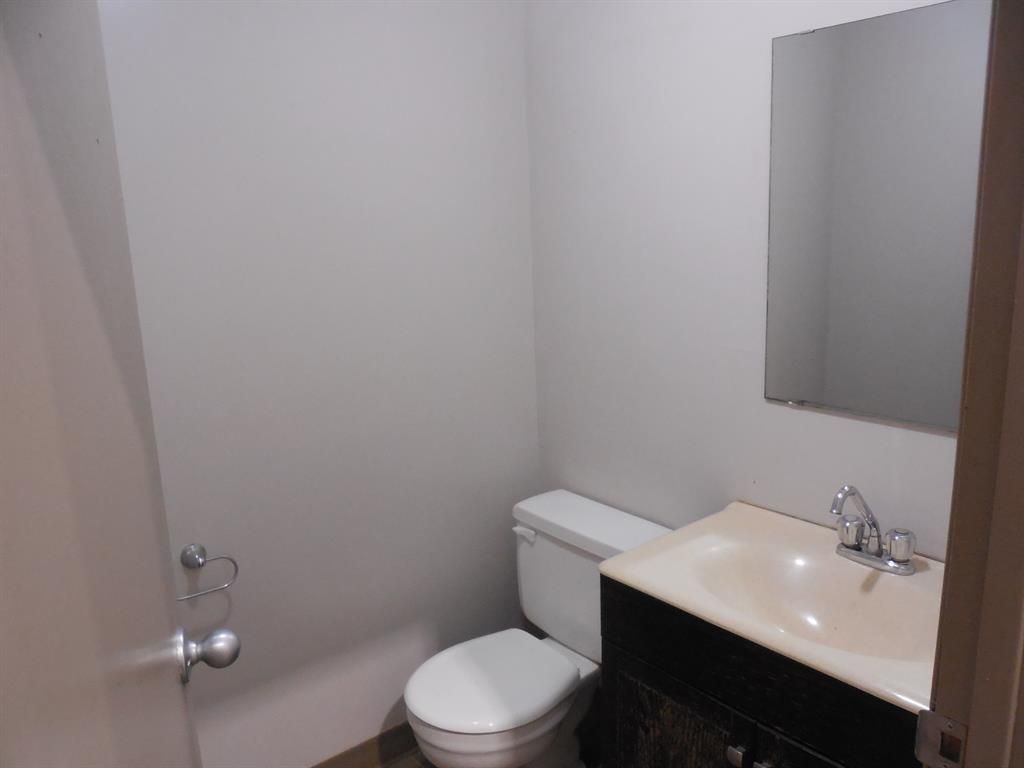 R105, 8504 112 Street  - Photo 7