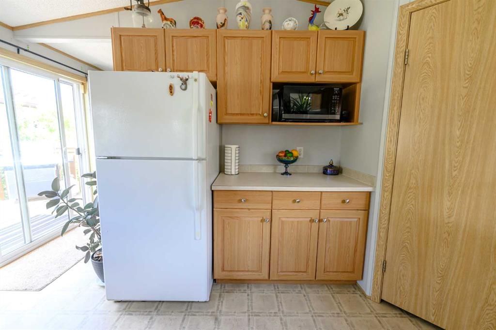 8505 90A Street  - Photo 10