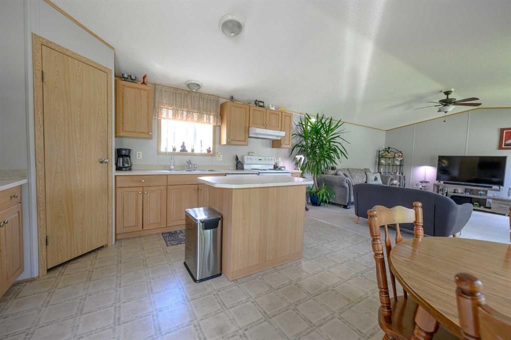 8505 90A Street  - Photo 13