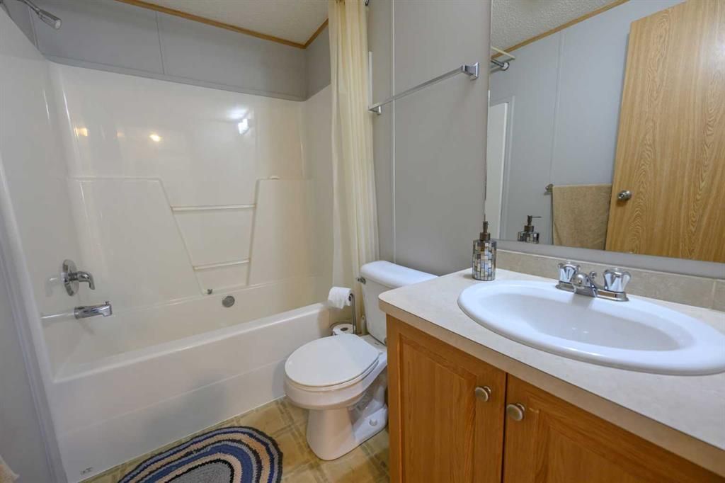 8505 90A Street  - Photo 23