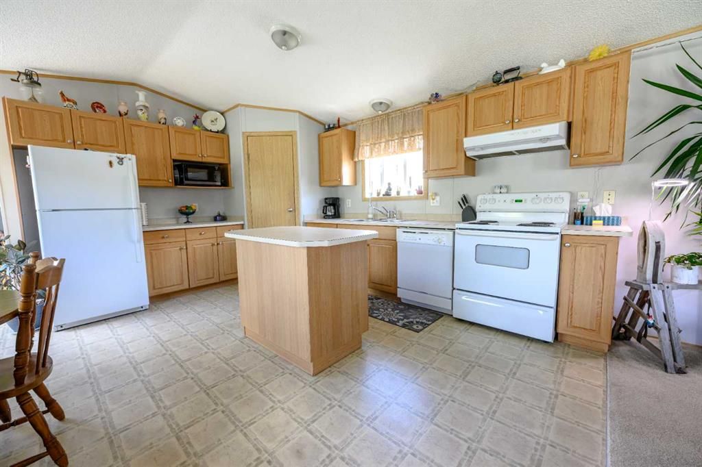8505 90A Street  - Photo 9