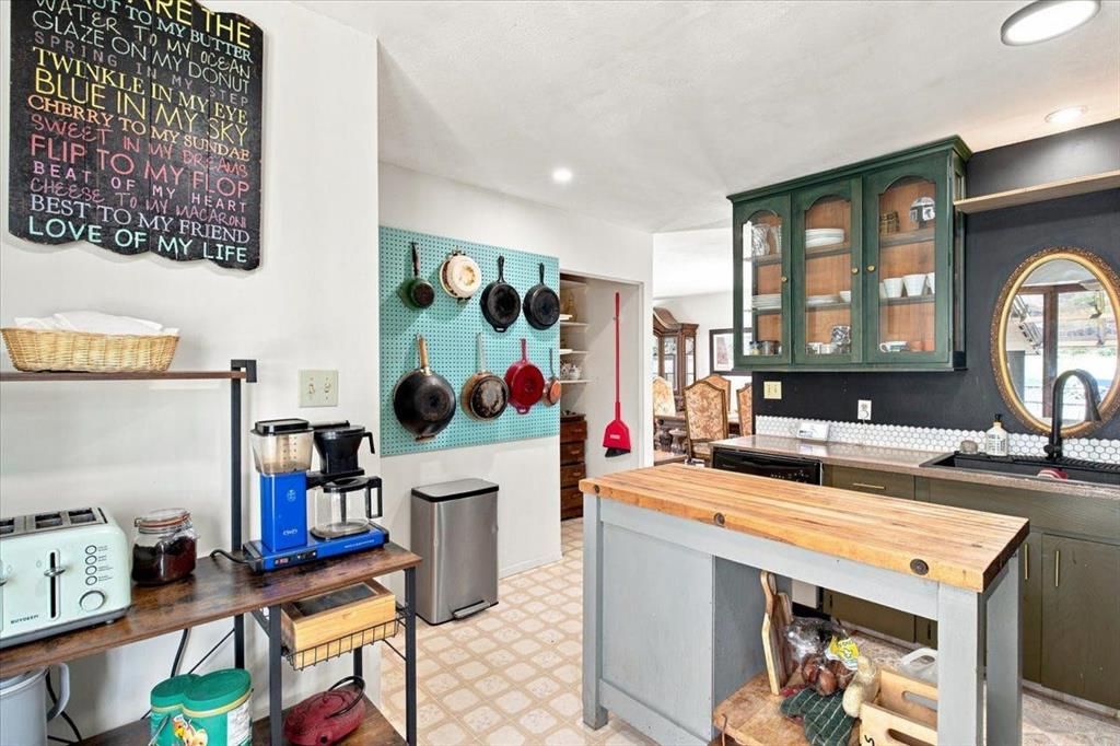 1121 5 Avenue  - Photo 13
