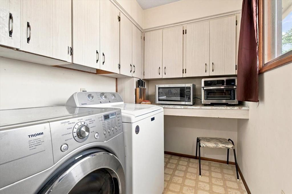 1121 5 Avenue  - Photo 14