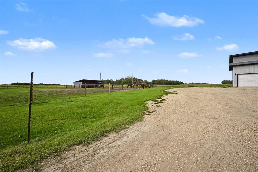 2,715049 Range Road 40   - Photo 32