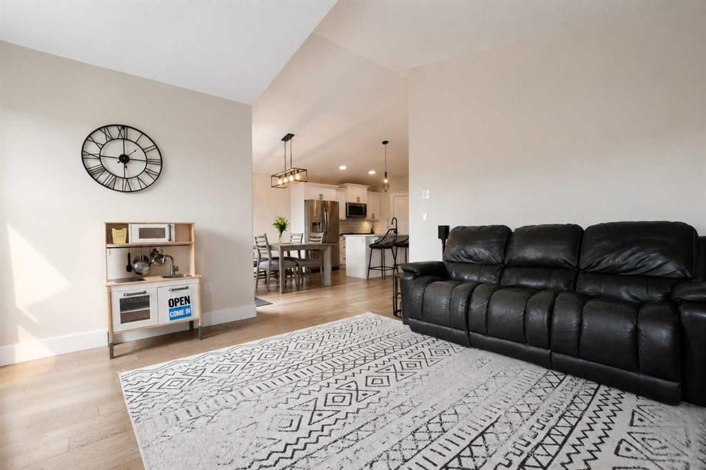 10725 150 Avenue  - Photo 10