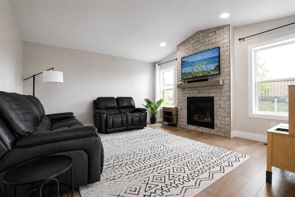10725 150 Avenue  - Photo 9