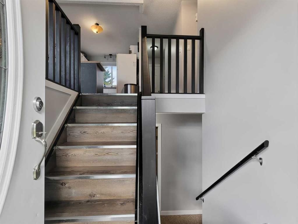 727 Oak Drive  - Photo 7