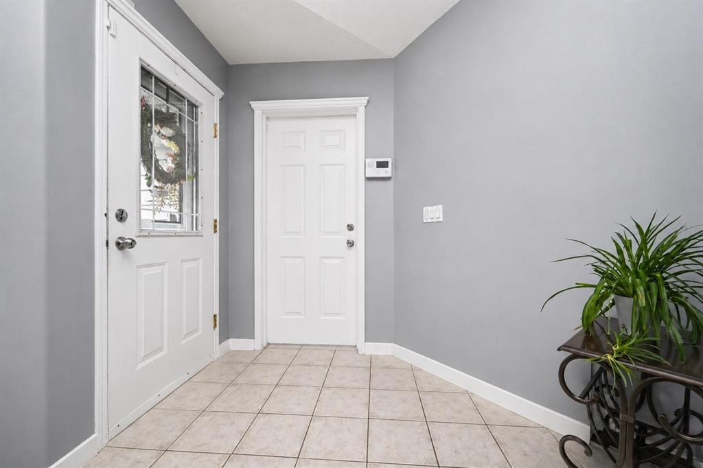 6029 89 Street  - Photo 4
