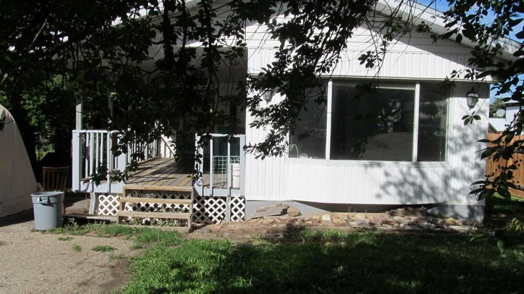 1109 6th   - Photo 1