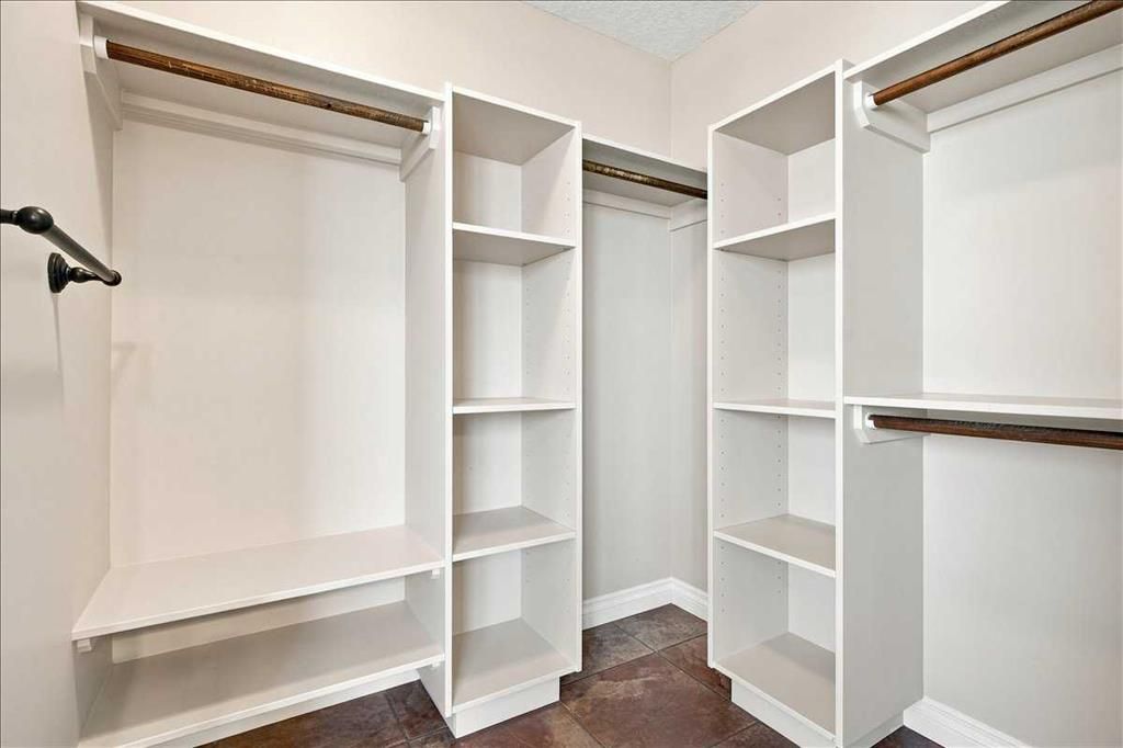 9335 Lakeshore Court   - Photo 28