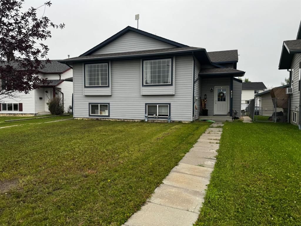 7209 105 Street  - Photo 1