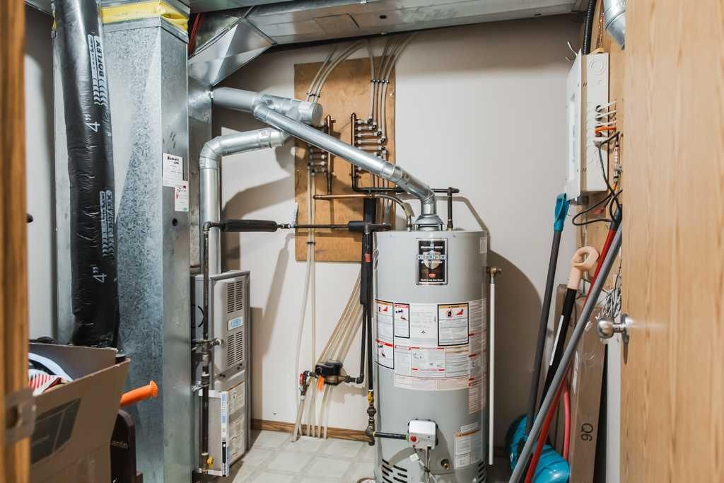 10027 105 Avenue  - Photo 19