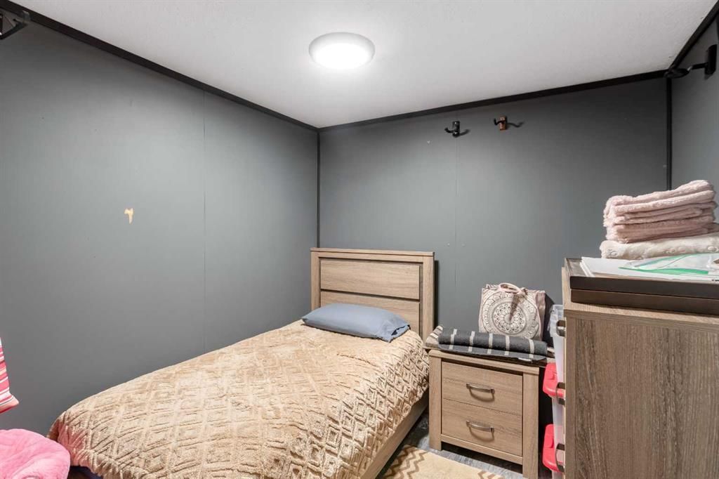 9324 101 Avenue  - Photo 11