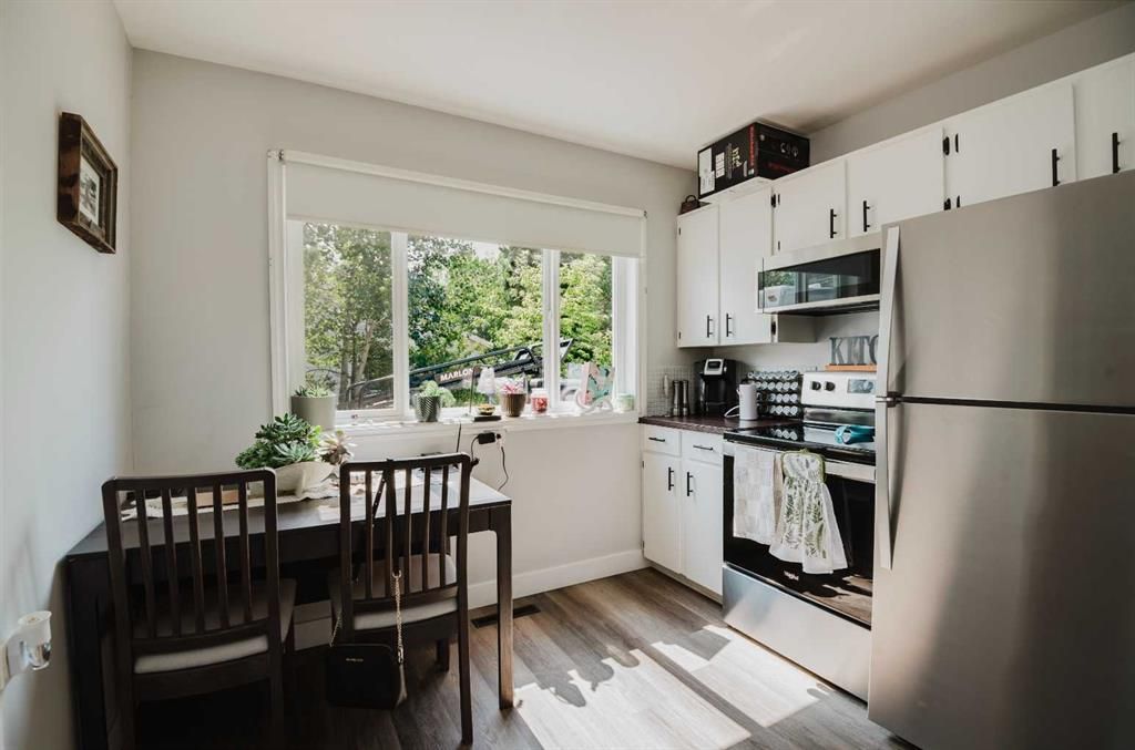 908 6 Avenue  - Photo 7