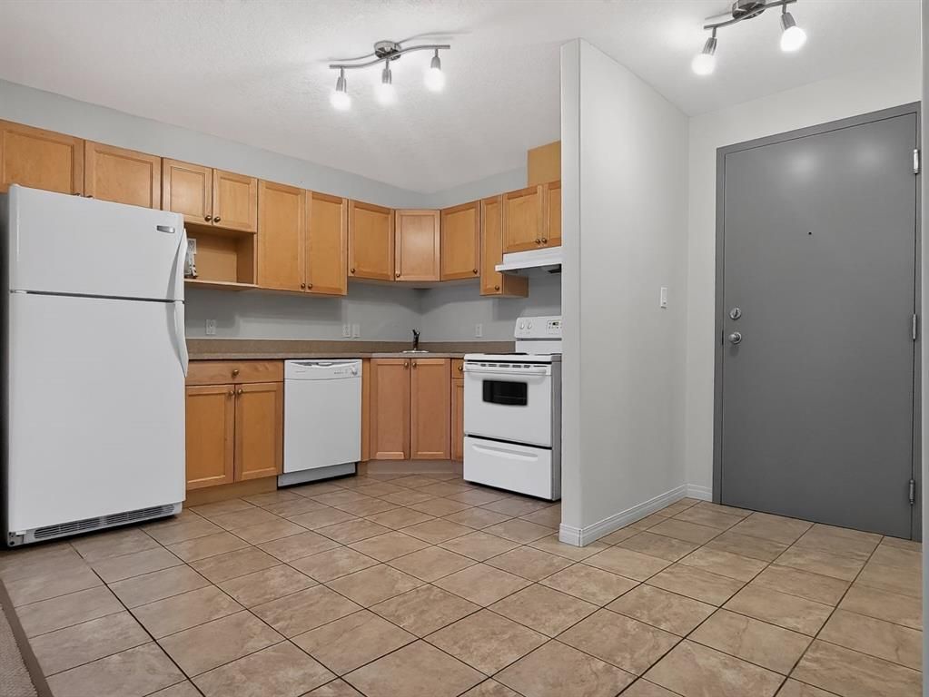 302, 9810 96 Street  - Photo 17