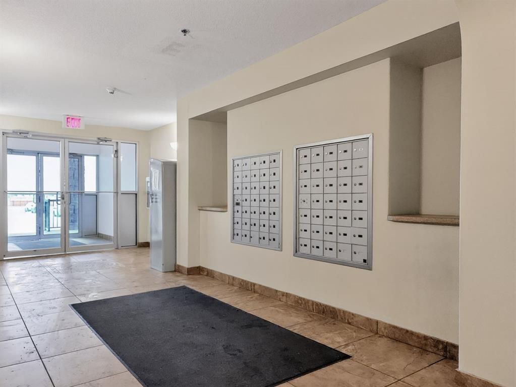 302, 9810 96 Street  - Photo 2