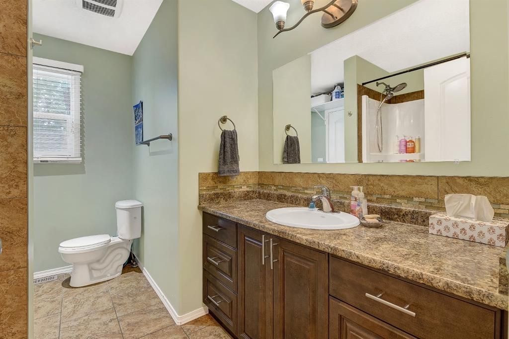 9708 77 Avenue  - Photo 18