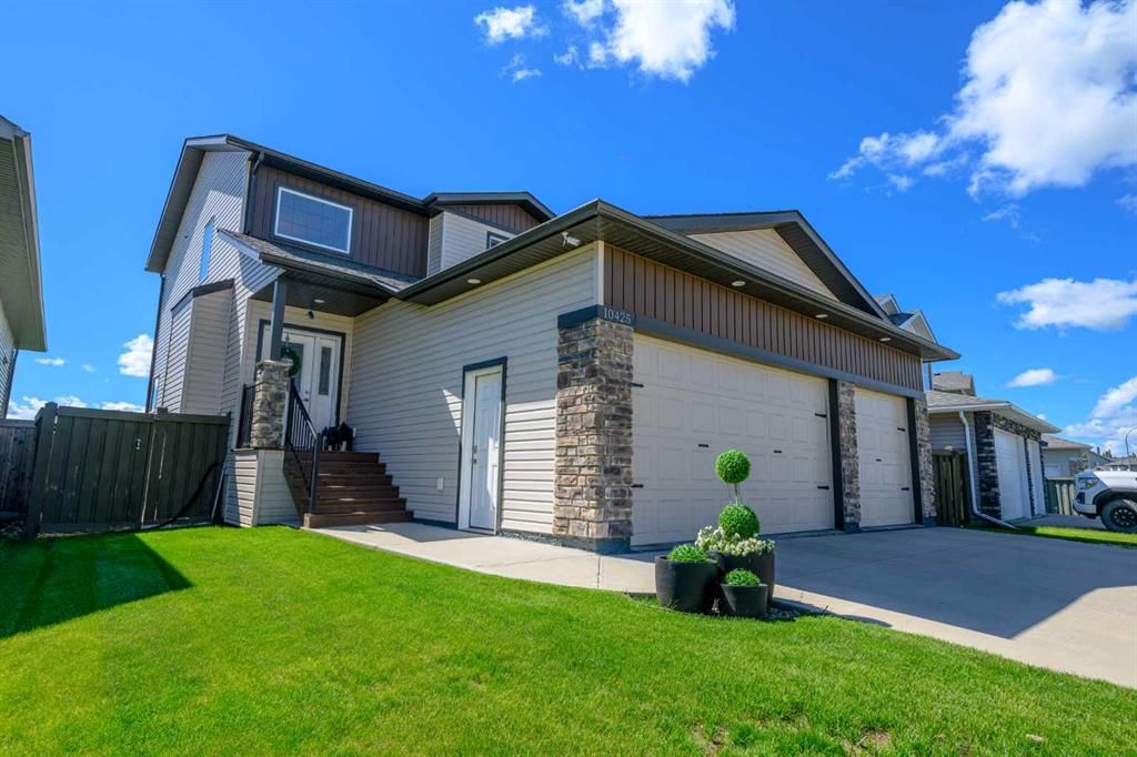 10425 128 Avenue  - Photo 1