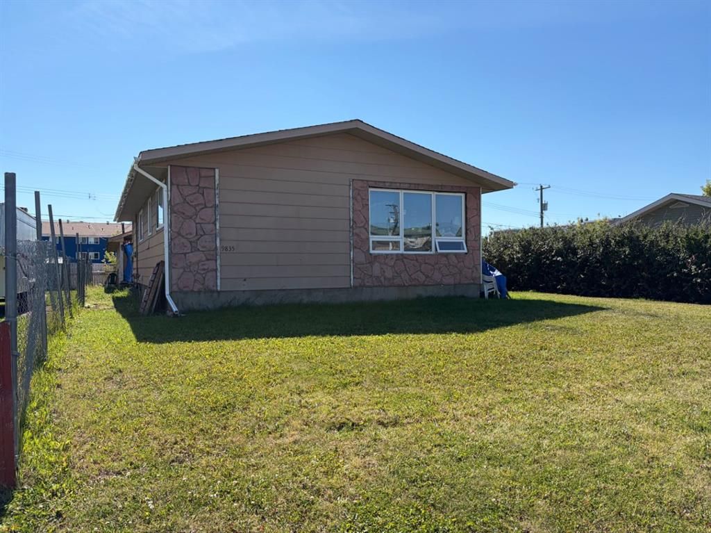 9835 96 Avenue  - Photo 24