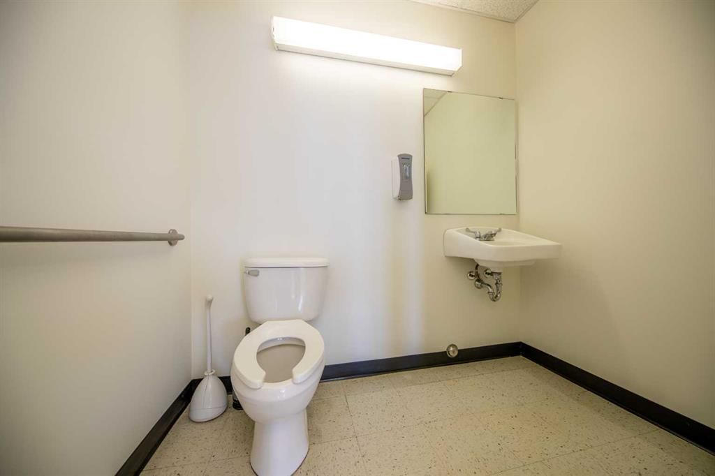 8704 99 Street  - Photo 28