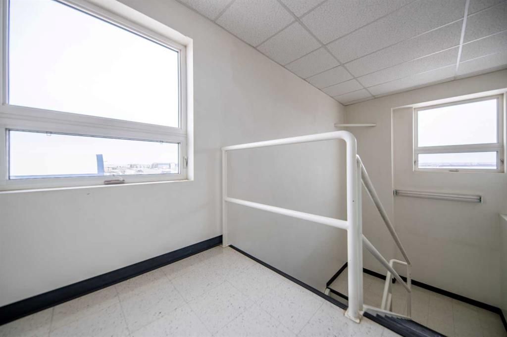 8704 99 Street  - Photo 29
