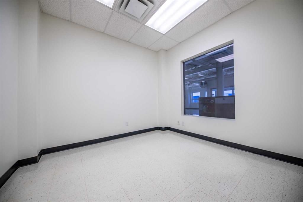 8704 99 Street  - Photo 9