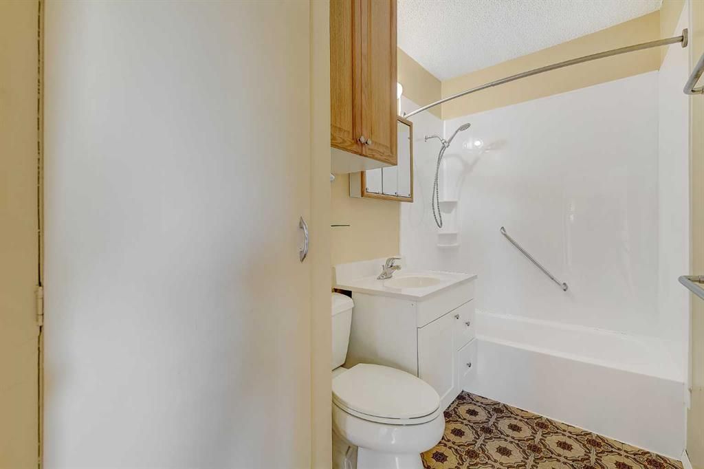 10115 110 Avenue  - Photo 10