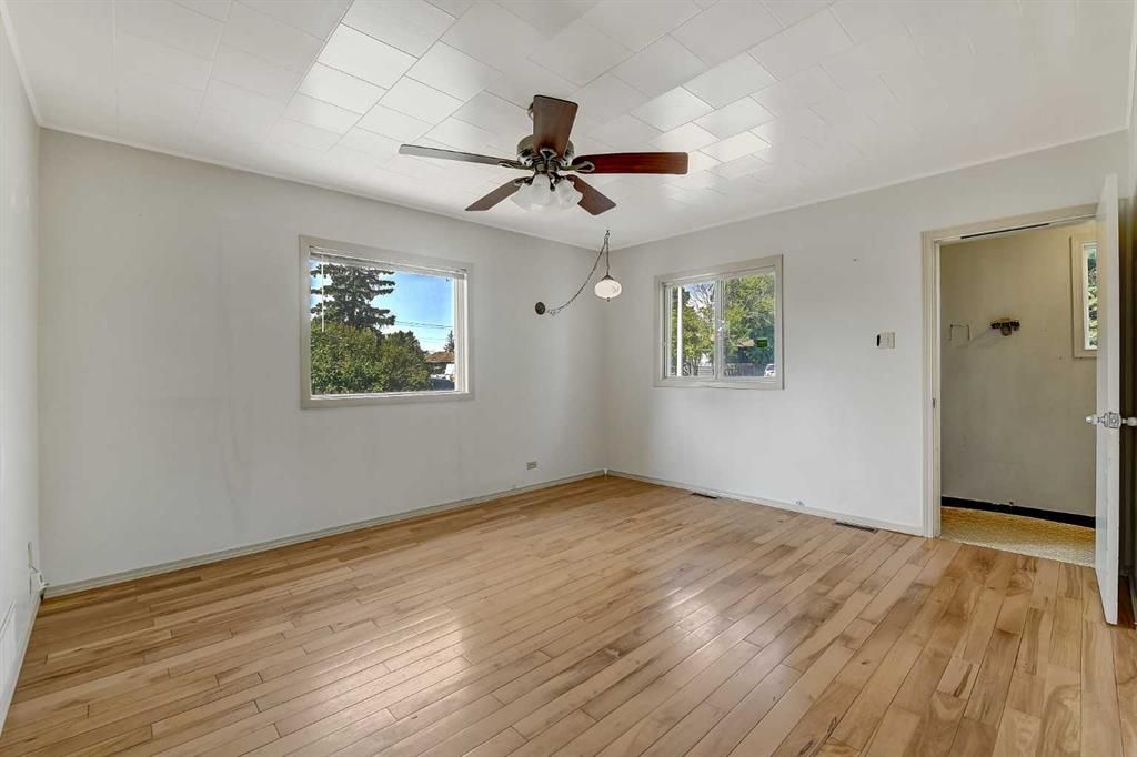 10115 110 Avenue  - Photo 4
