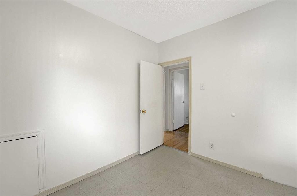 10115 110 Avenue  - Photo 9