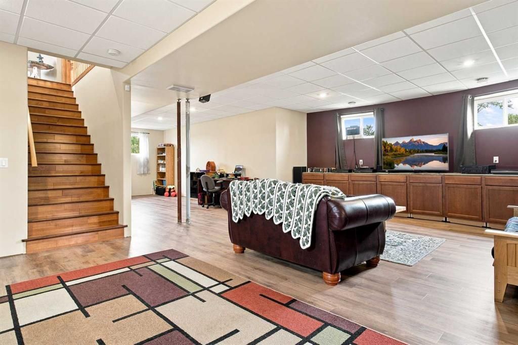 87, 742033 Range Road 53   - Photo 35