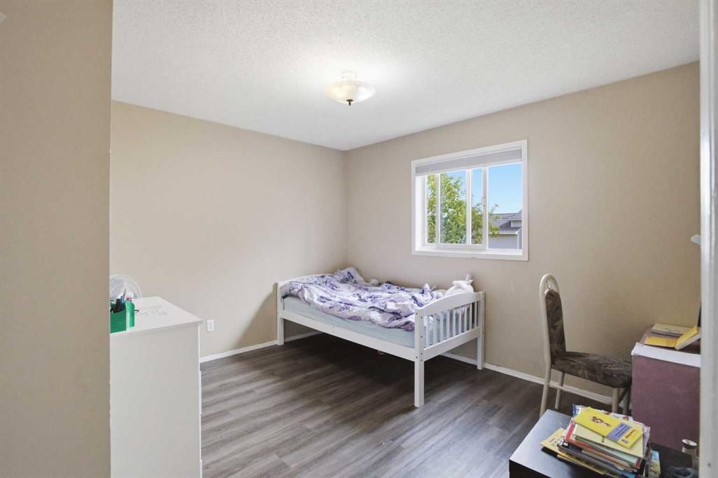 10613 91A Street  - Photo 18